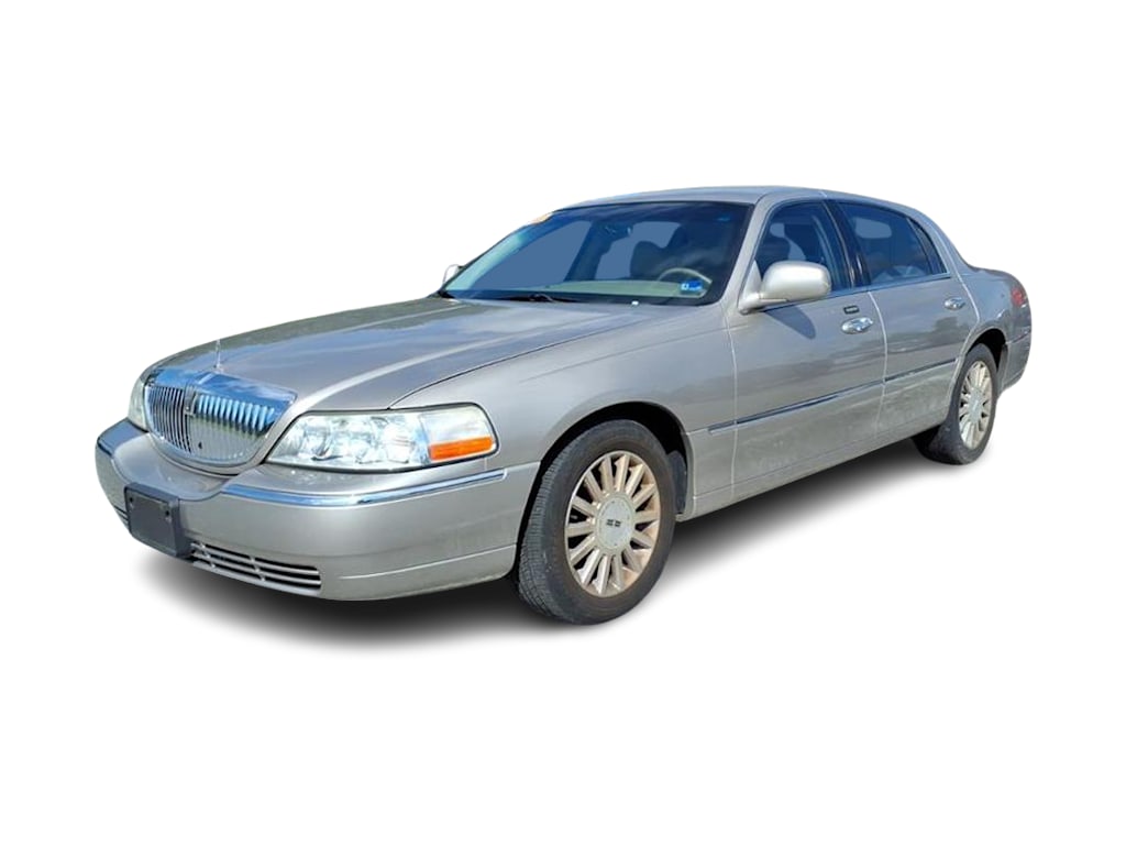 Used 2003 Lincoln Town Car Executive with VIN 1LNHM81W03Y676815 for sale in Casper, WY