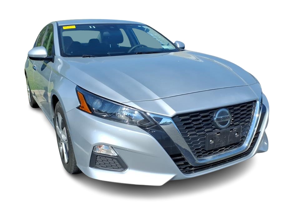 Thumbnail: 2022 Nissan Altima - 10