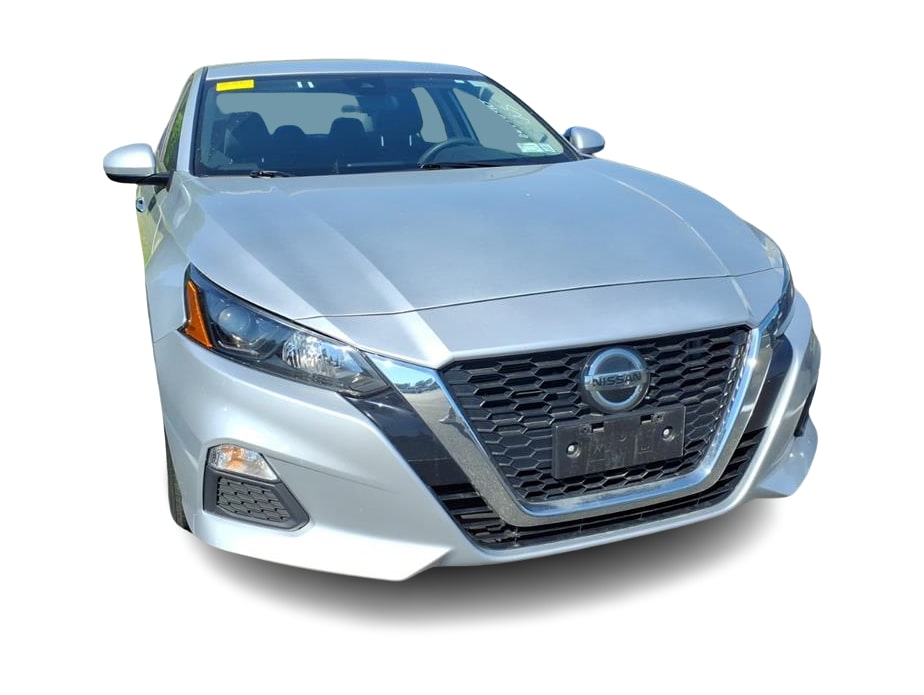 Thumbnail: 2022 Nissan Altima - 9