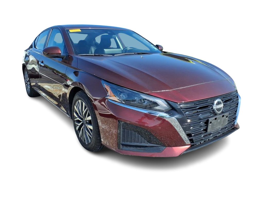 Thumbnail: 2024 Nissan Altima - 11