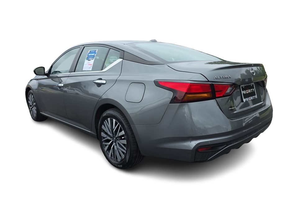 Thumbnail: 2023 Nissan Altima - 4