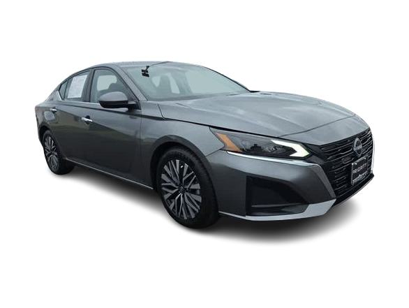 Thumbnail: 2023 Nissan Altima - 23