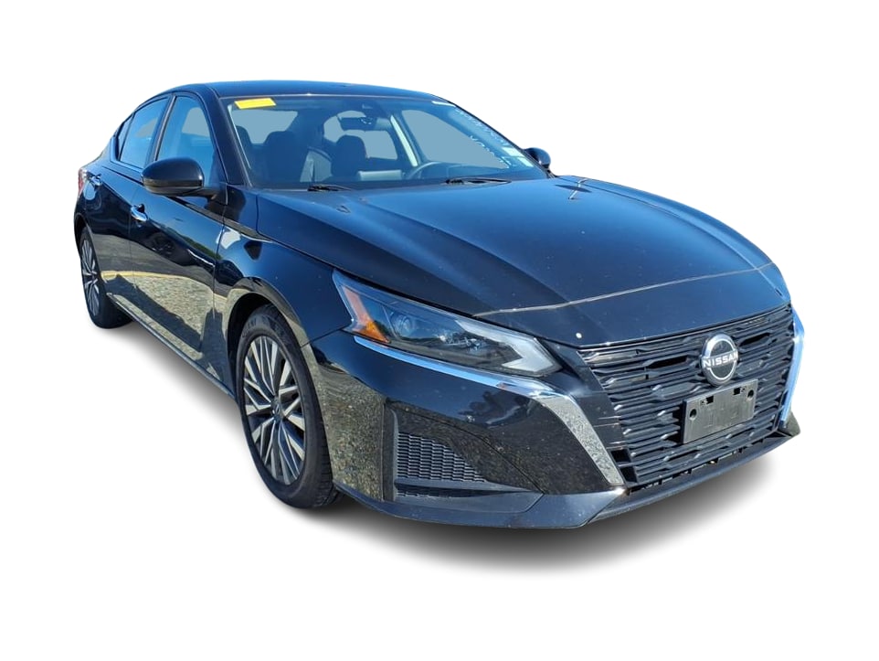 Thumbnail: 2023 Nissan Altima - 11