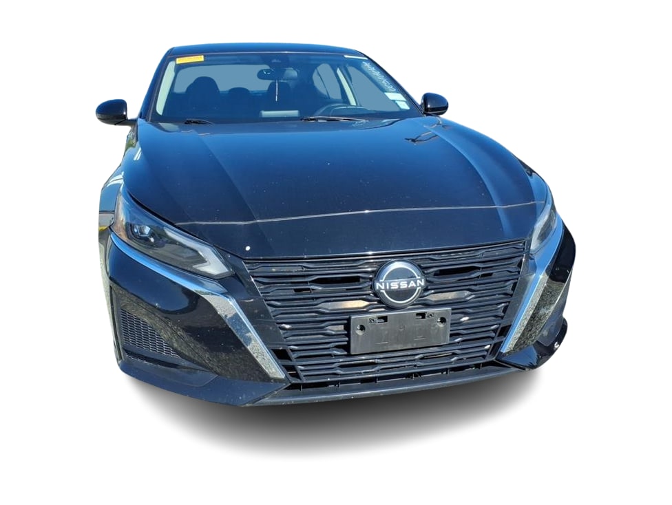 Thumbnail: 2023 Nissan Altima - 8