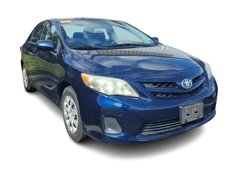 Thumbnail: 2013 Toyota Corolla - 11