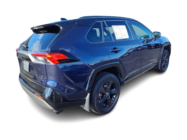 2021 Toyota RAV4 XSE 18