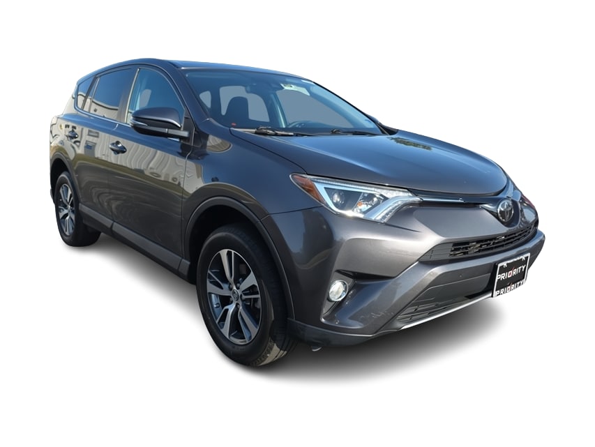 Thumbnail: 2018 Toyota RAV4 - 19