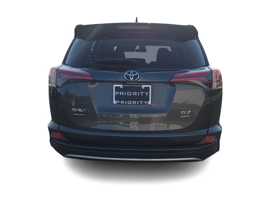 Thumbnail: 2018 Toyota RAV4 - 5