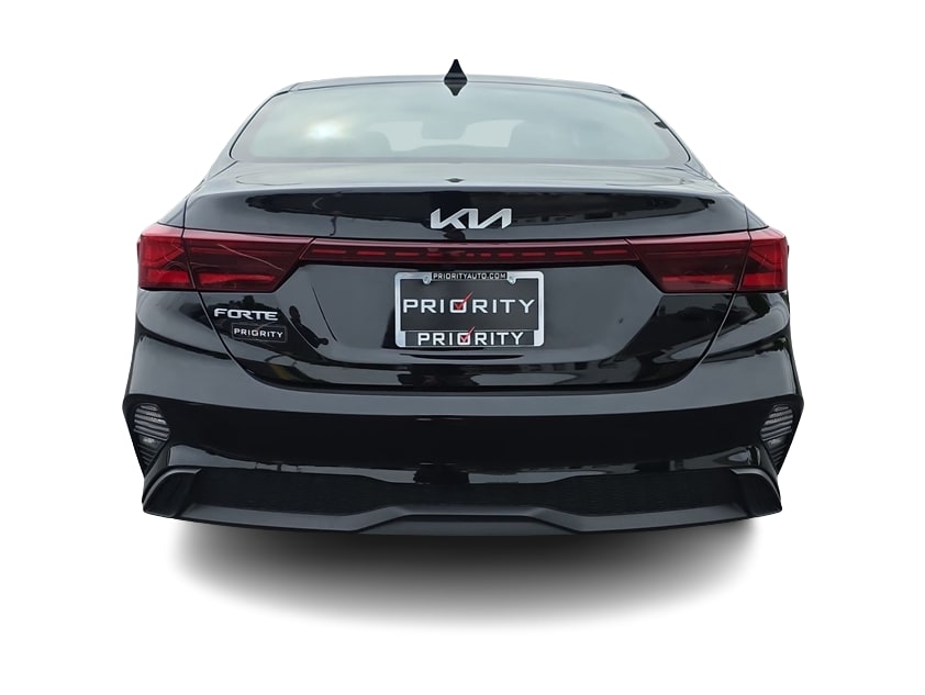 Thumbnail: 2023 Kia Forte - 5