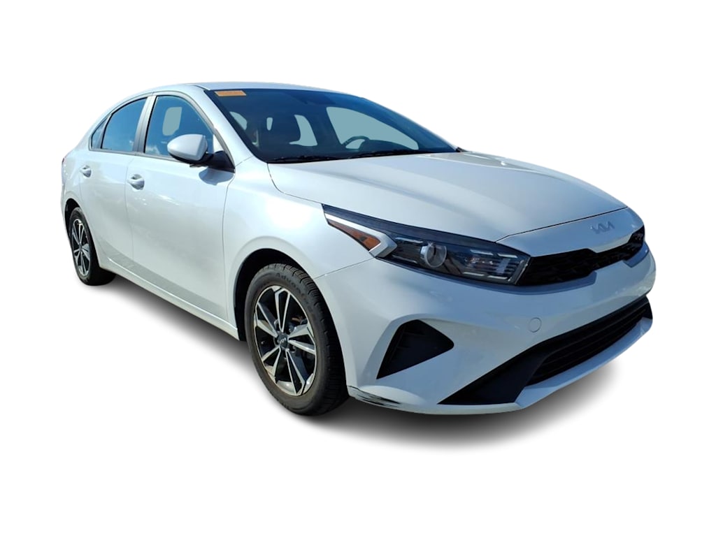 Thumbnail: 2024 Kia Forte - 12