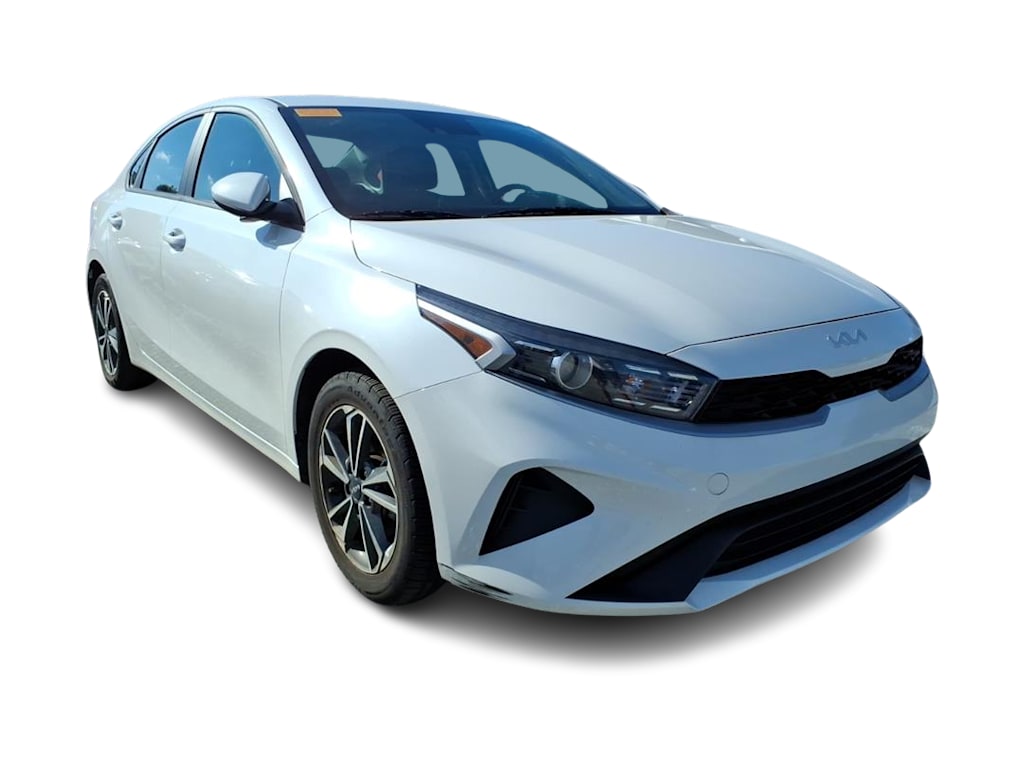Thumbnail: 2024 Kia Forte - 11