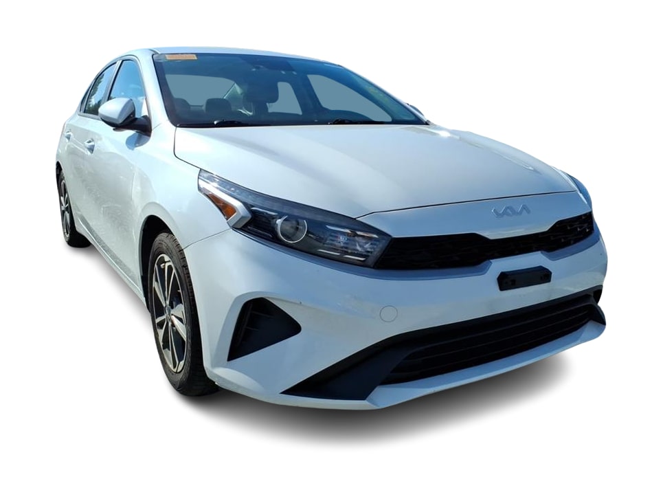 Thumbnail: 2023 Kia Forte - 9
