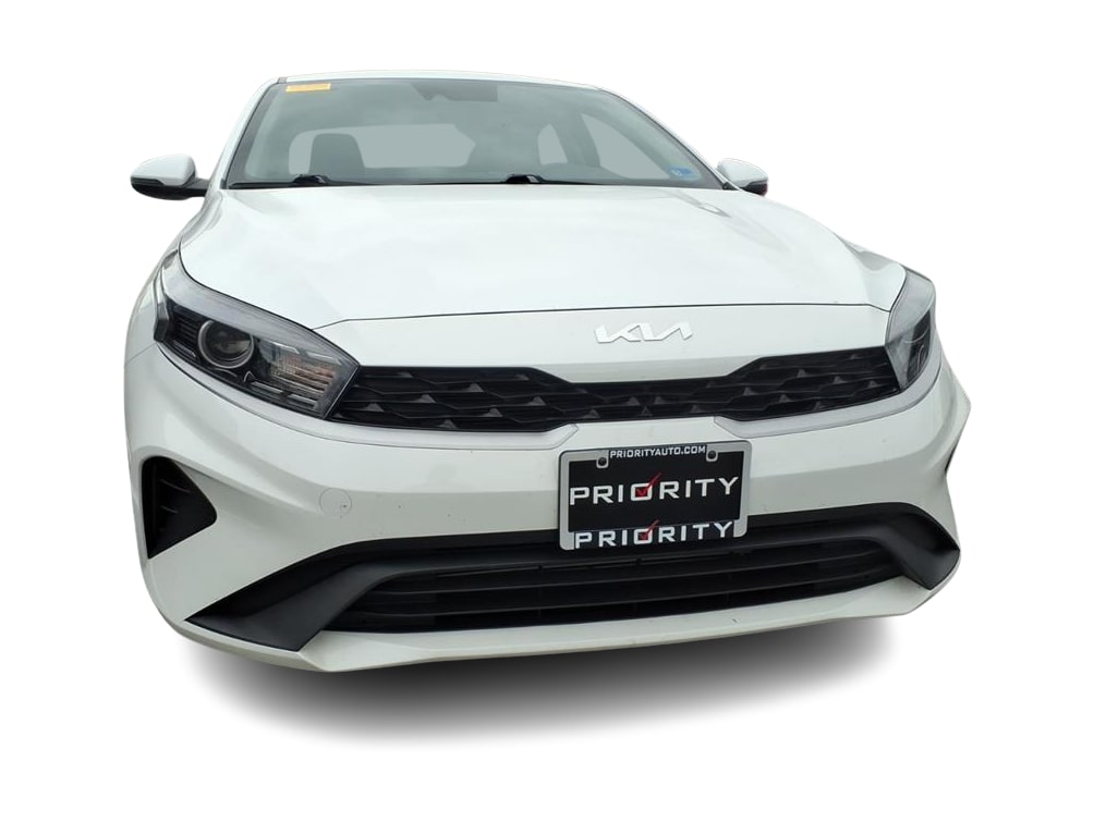 Thumbnail: 2024 Kia Forte - 8