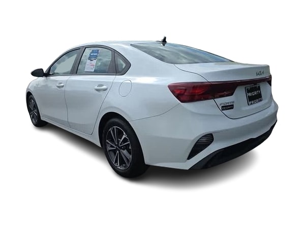 Thumbnail: 2024 Kia Forte - 25