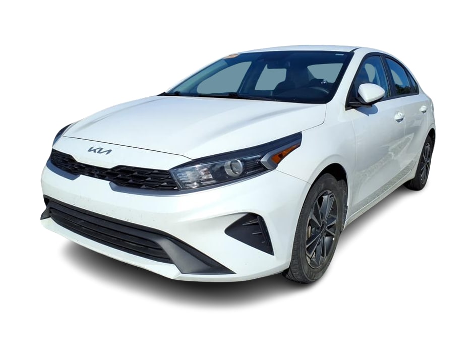 Thumbnail: 2024 Kia Forte - 3