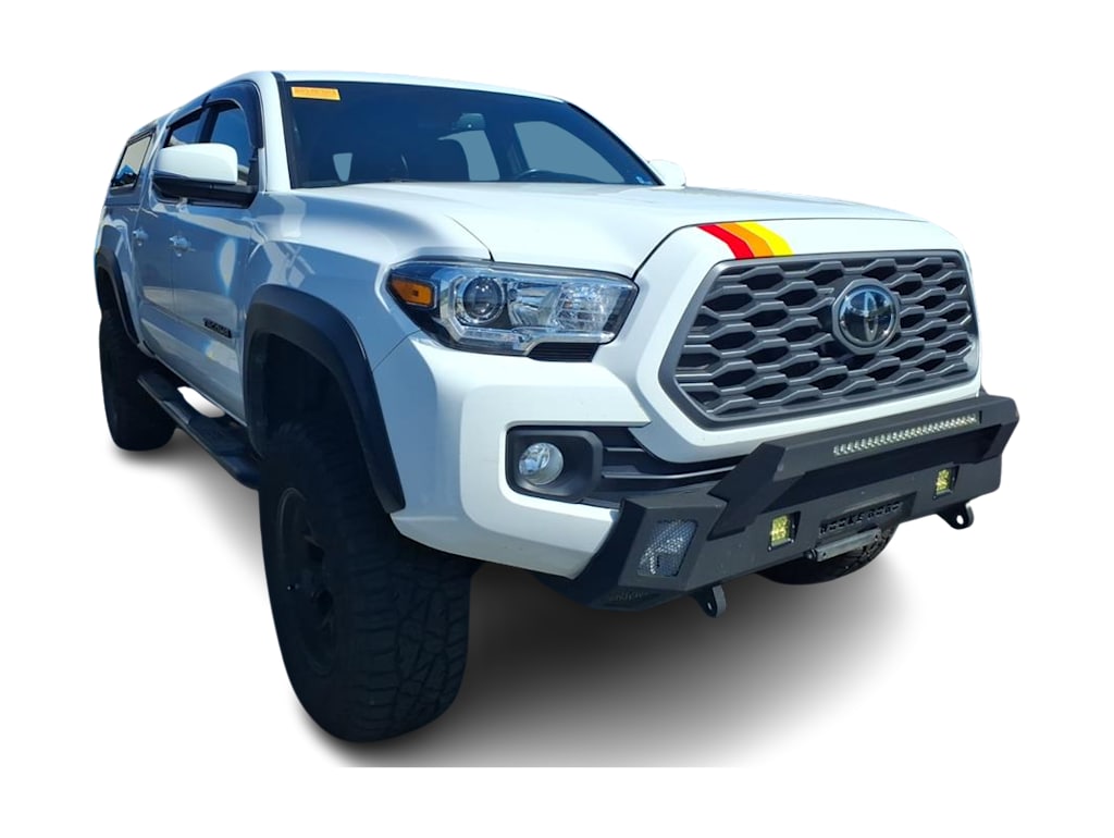 Thumbnail: 2023 Toyota Tacoma - 9