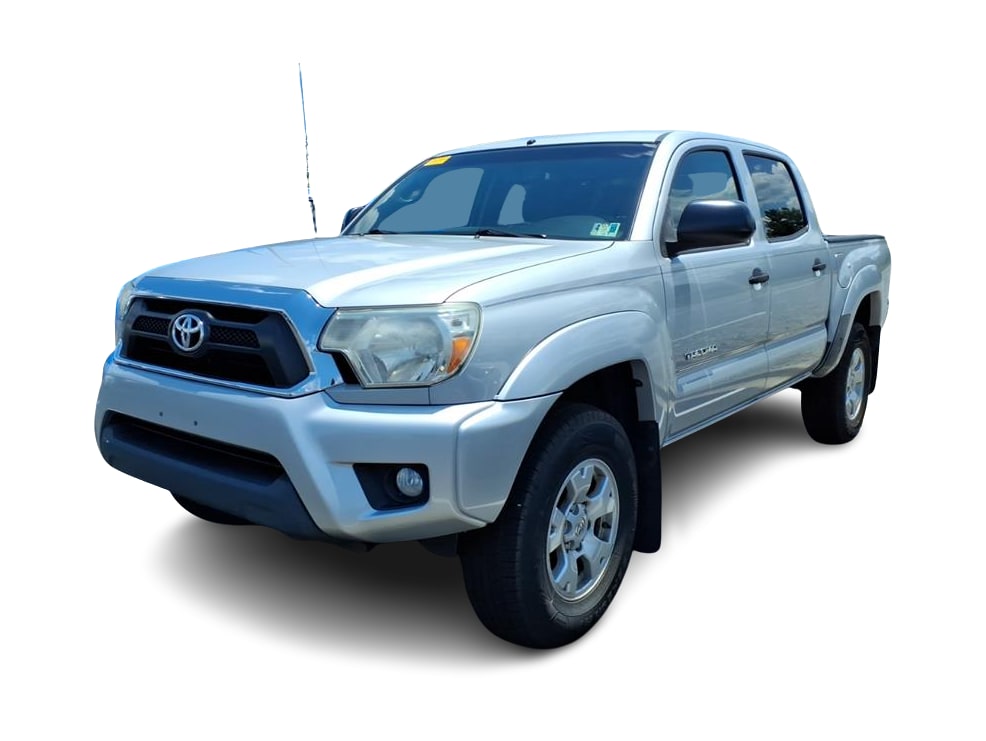 Thumbnail: 2013 Toyota Tacoma - 3