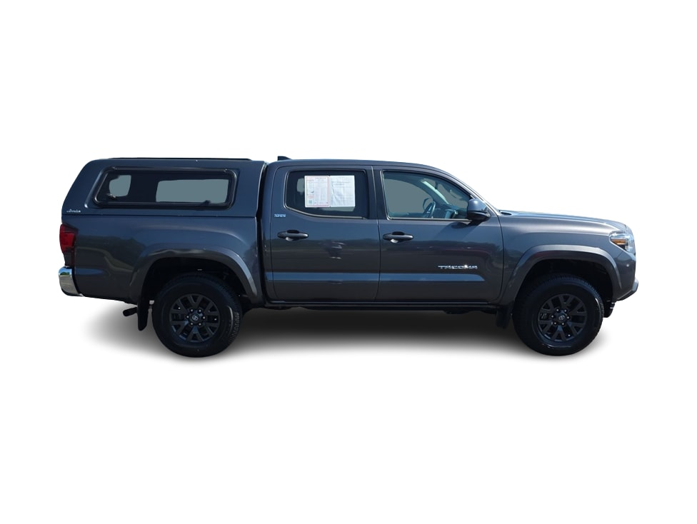 Thumbnail: 2022 Toyota Tacoma - 18