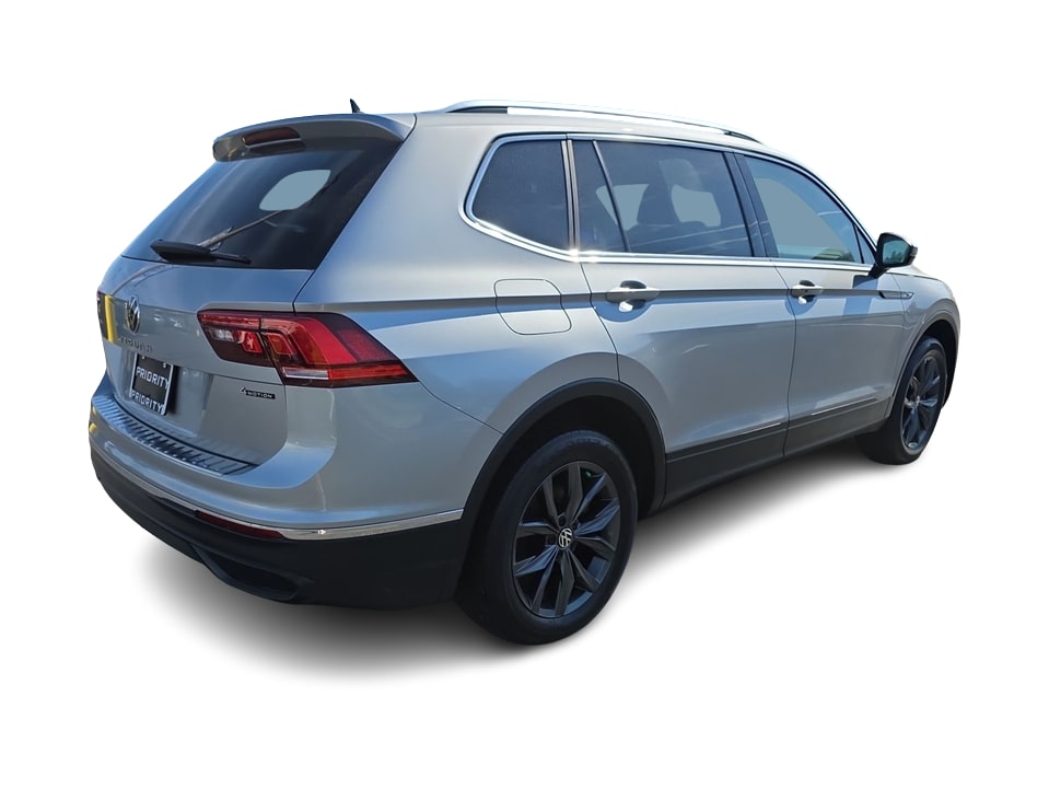 Thumbnail: 2022 Volkswagen Tiguan - 20