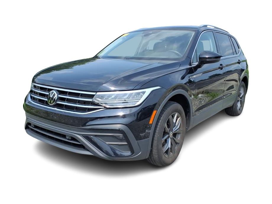 Thumbnail: 2022 Volkswagen Tiguan - 3