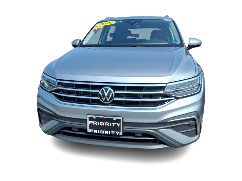 Thumbnail: 2023 Volkswagen Tiguan - 5