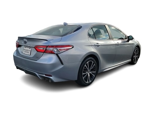 2020 Toyota Camry SE 22