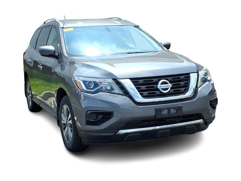 Thumbnail: 2017 Nissan Pathfinder - 6