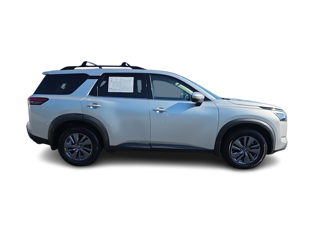 Thumbnail: 2022 Nissan Pathfinder - 17