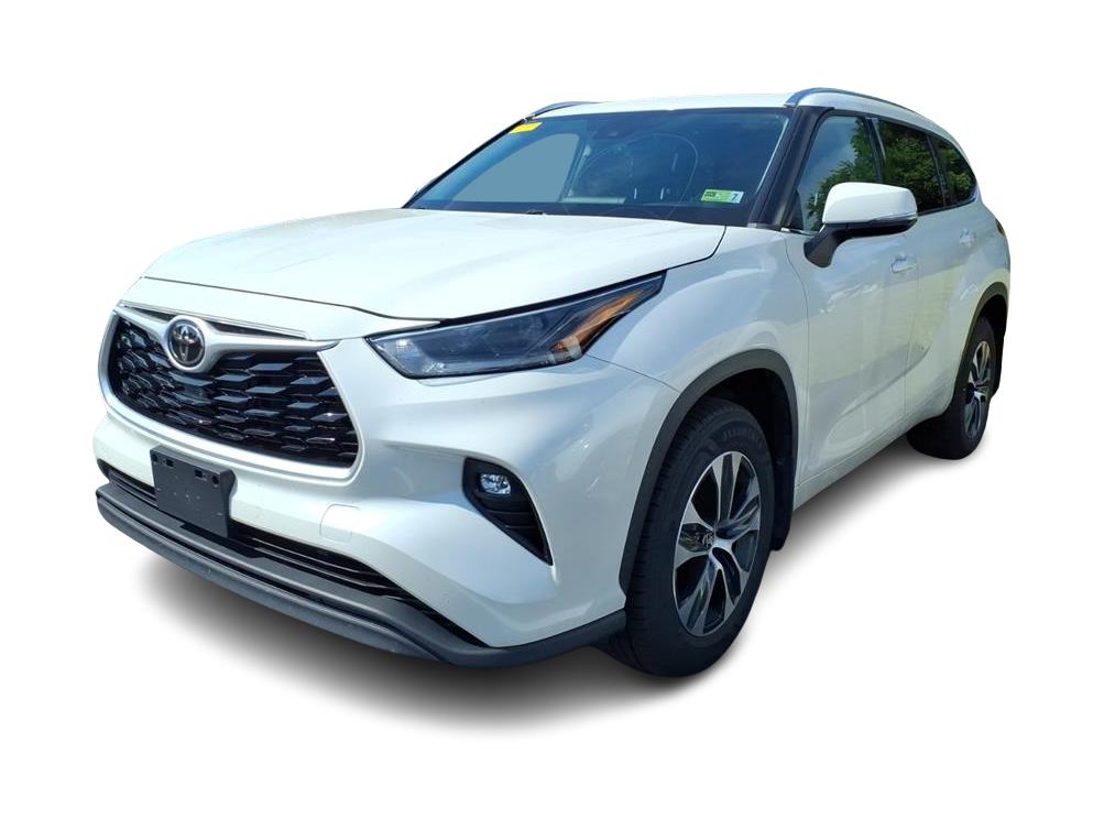 Thumbnail: 2021 Toyota Highlander - 4