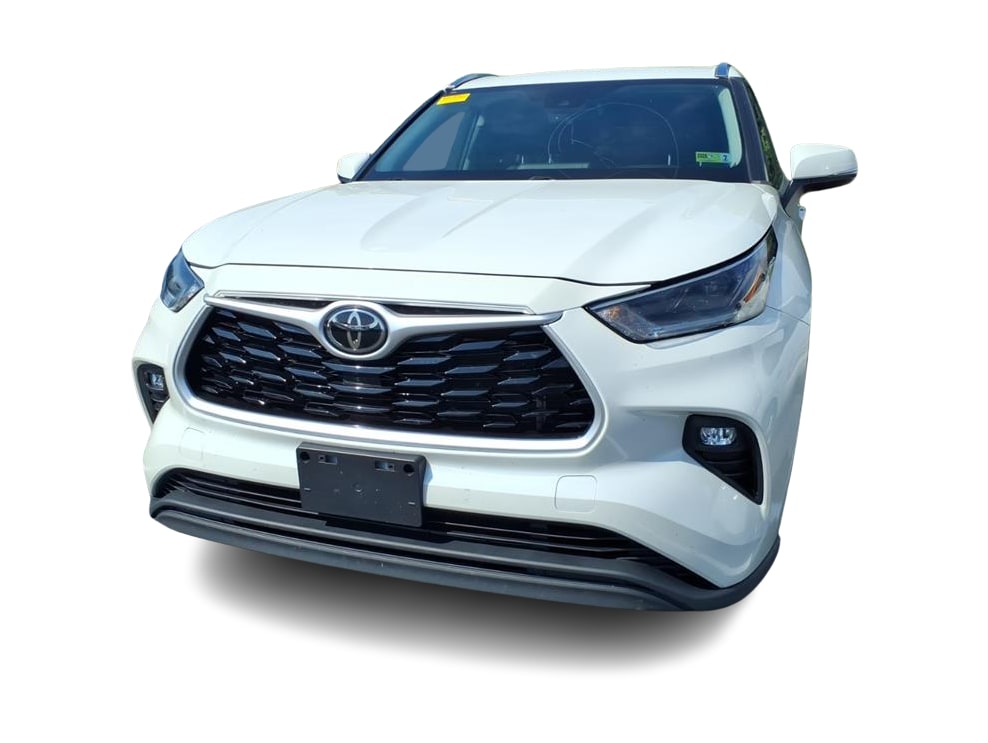 Thumbnail: 2021 Toyota Highlander - 3