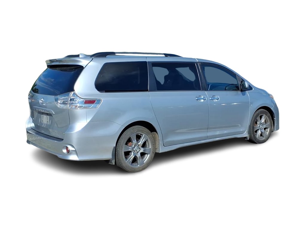 Thumbnail: 2019 Toyota Sienna - 11