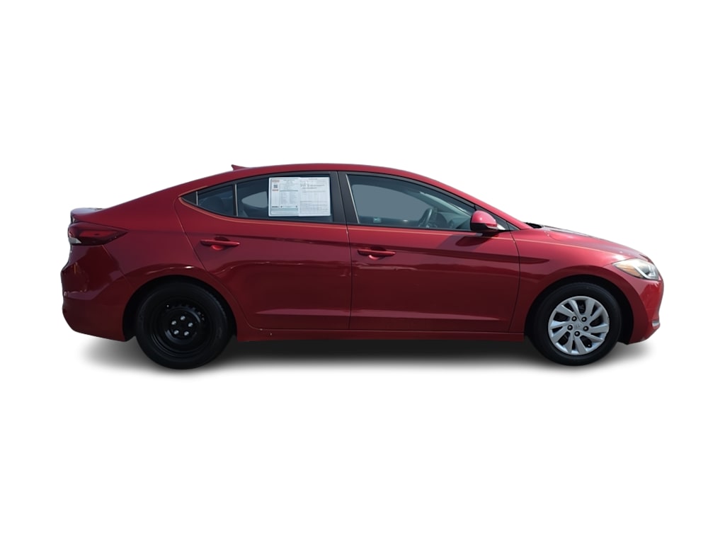 Thumbnail: 2017 Hyundai Elantra - 18