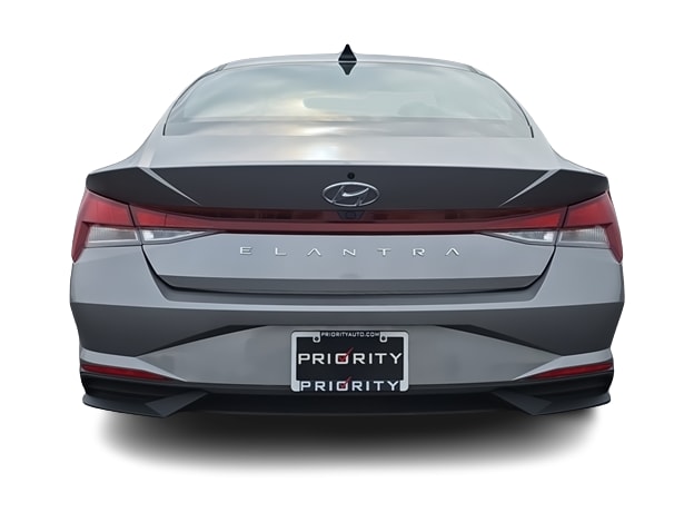 Thumbnail: 2023 Hyundai Elantra - 18
