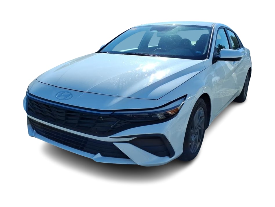 Thumbnail: 2024 Hyundai Elantra - 4