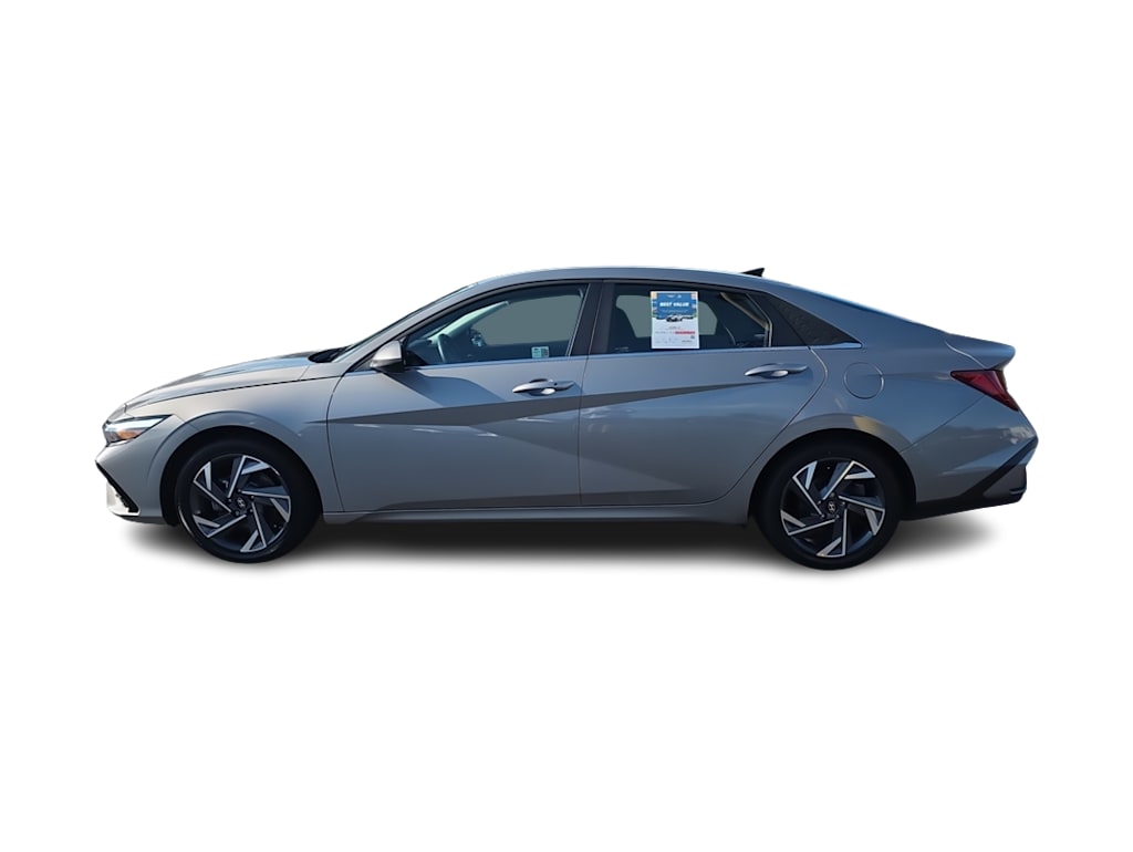 Thumbnail: 2024 Hyundai Elantra - 3
