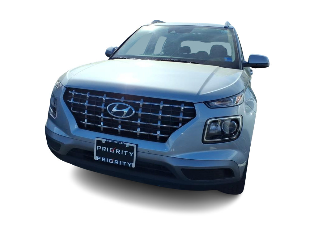 Thumbnail: 2022 Hyundai Venue - 2