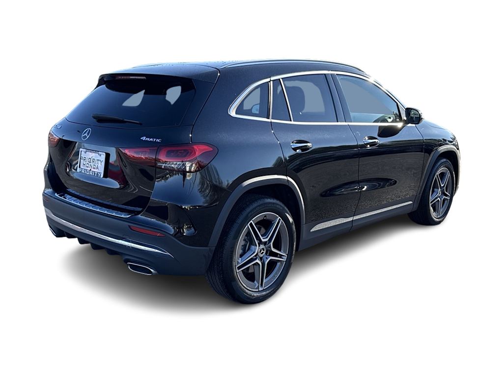 Thumbnail: 2023 Mercedes-Benz GLA - 21