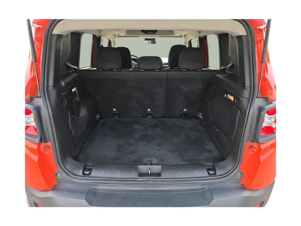 Thumbnail: 2017 Jeep Renegade - 16
