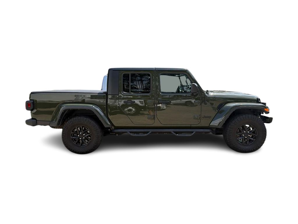 Thumbnail: 2022 Jeep Gladiator - 9