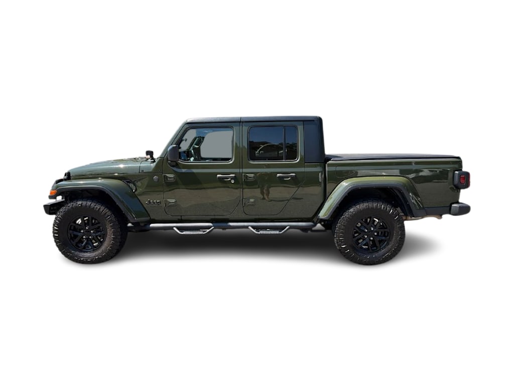 Thumbnail: 2022 Jeep Gladiator - 3