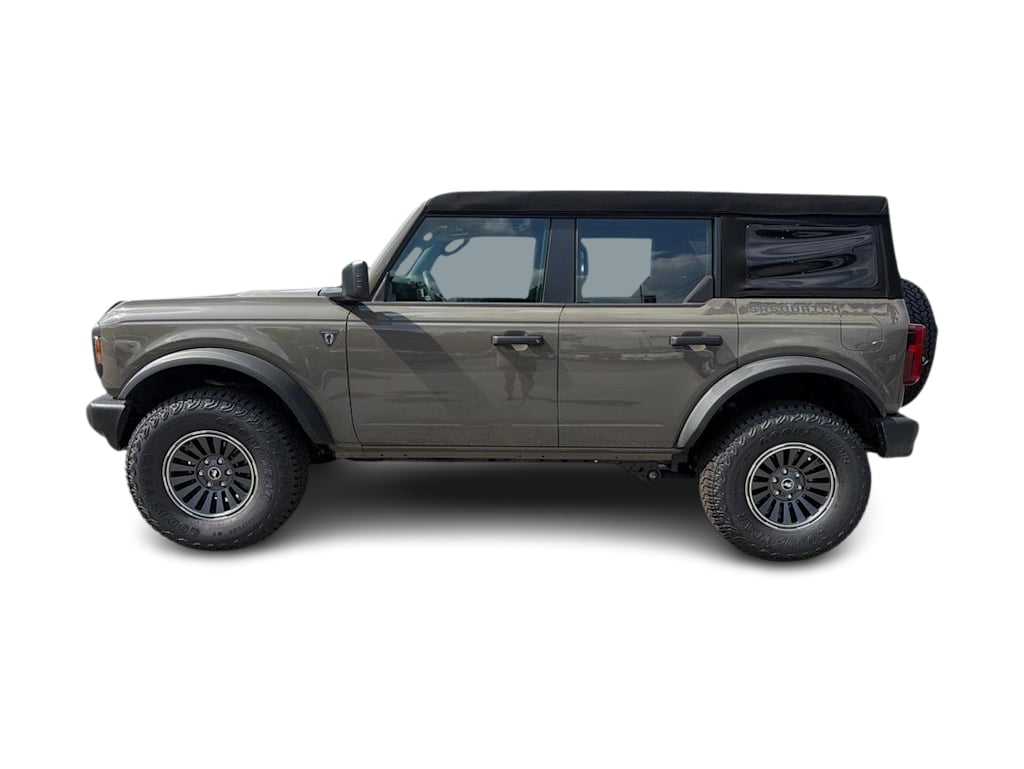 Thumbnail: 2026 Ford Bronco - 3