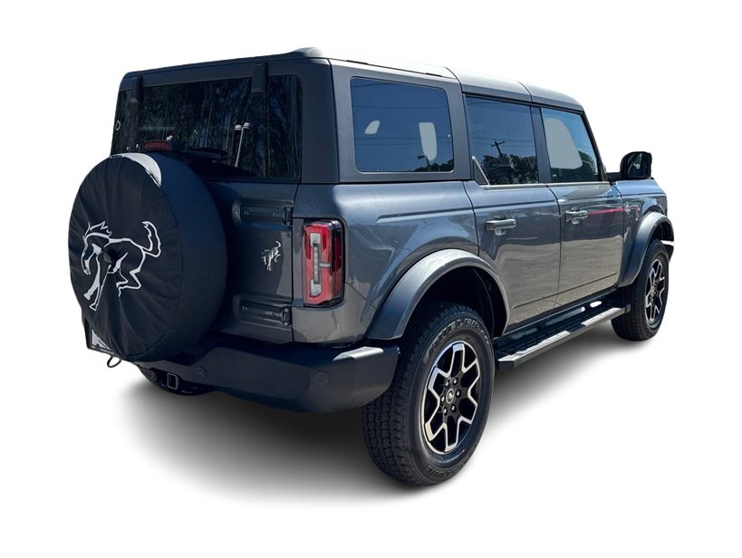 2024 Ford Bronco Outer Banks 21