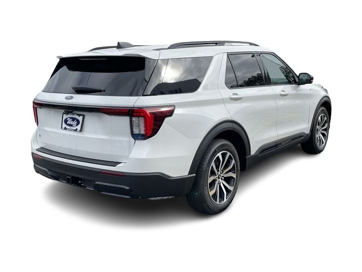 2025 Ford Explorer ST-Line 16