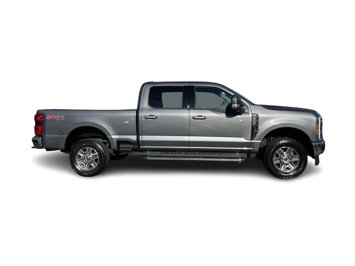 2023 Ford F-350 Lariat 32