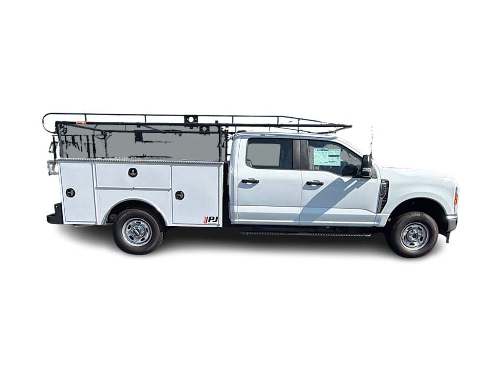 Thumbnail: 2025 Ford F-350 - 36