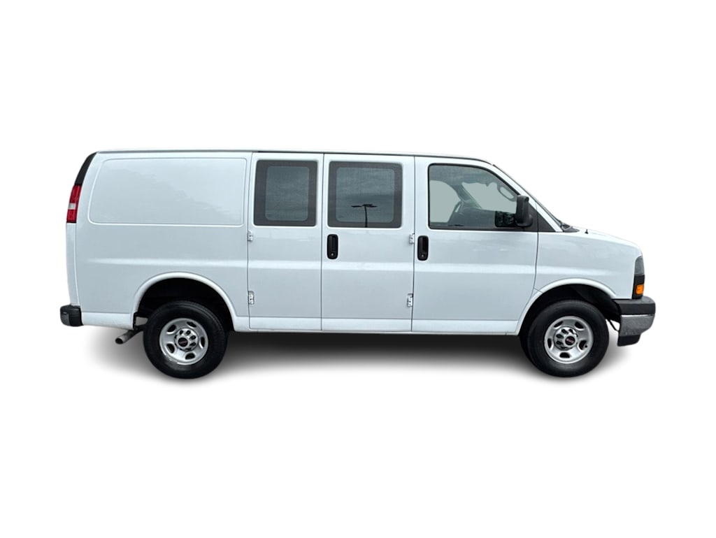 Thumbnail: 2023 GMC Savana - 3