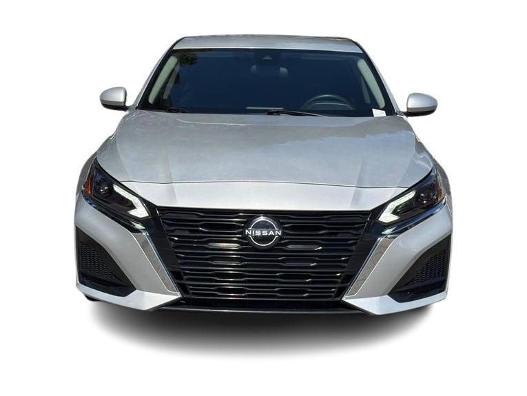 Thumbnail: 2023 Nissan Altima - 5