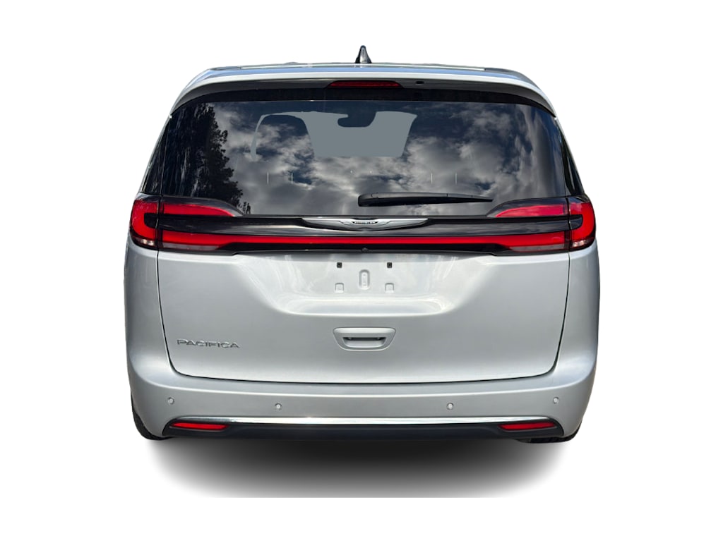 Thumbnail: 2024 Chrysler Pacifica - 3