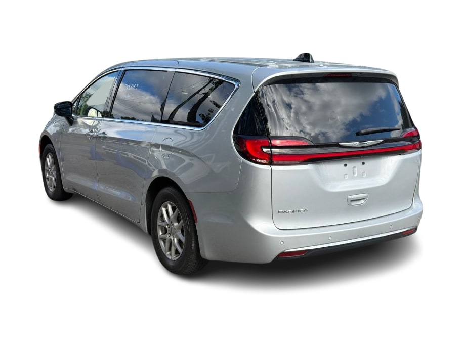 Thumbnail: 2024 Chrysler Pacifica - 2