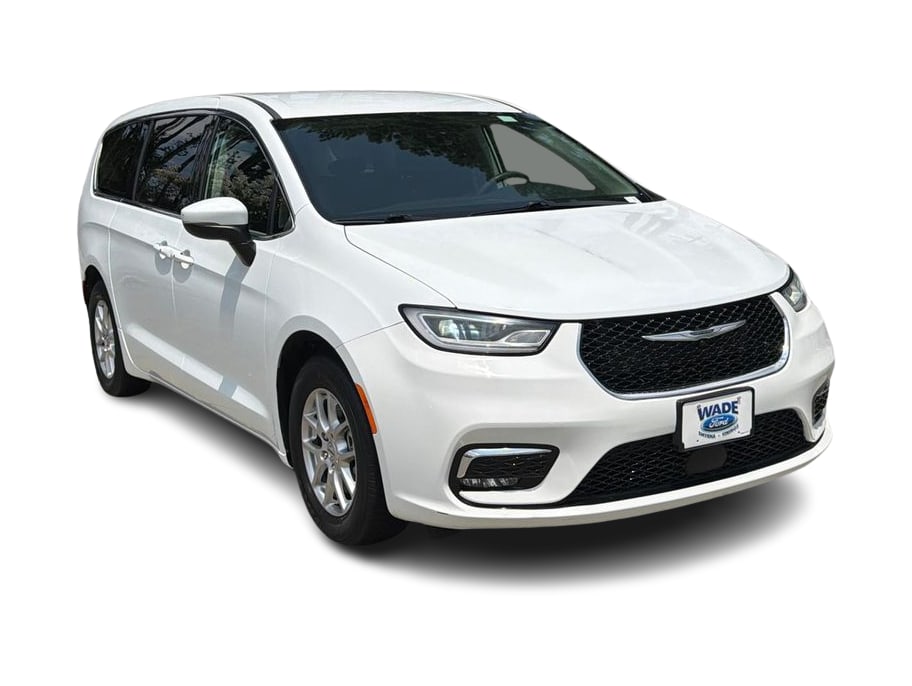 Thumbnail: 2023 Chrysler Pacifica - 19